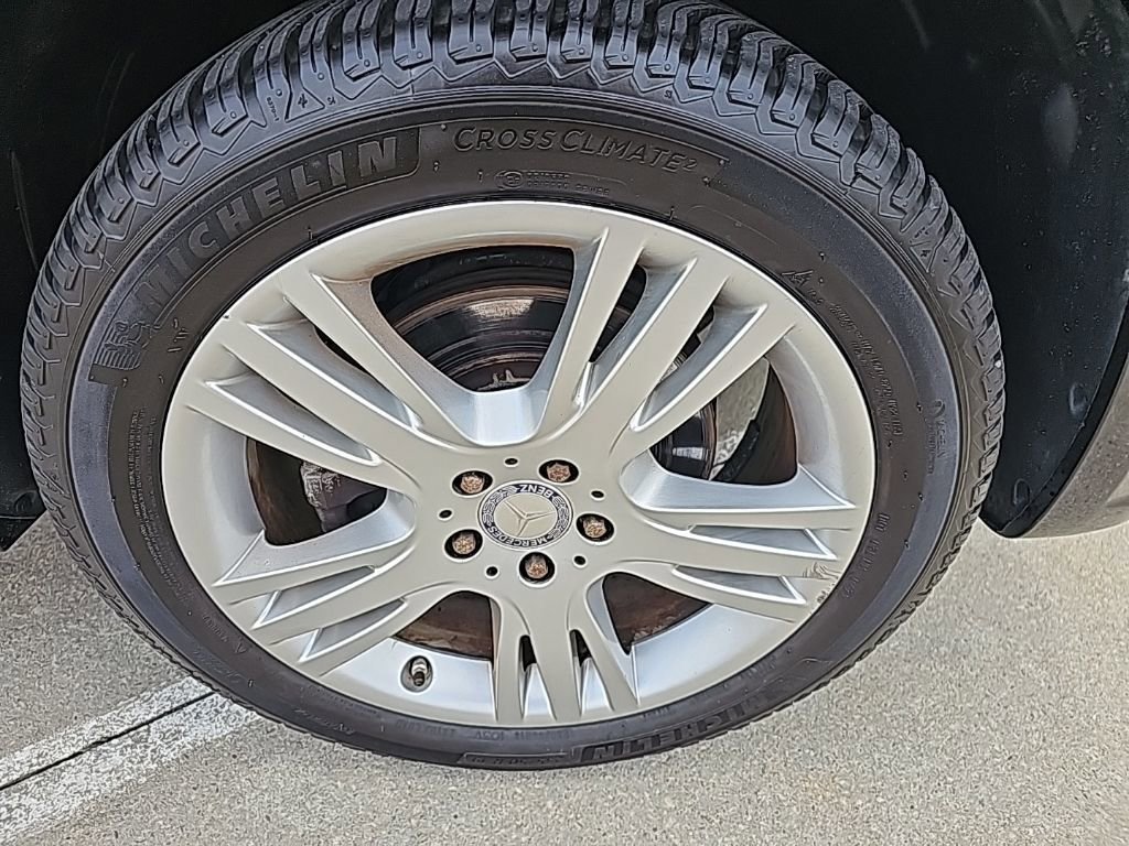 Used 2013 Mercedes-Benz GLK 350 4MATIC image 4