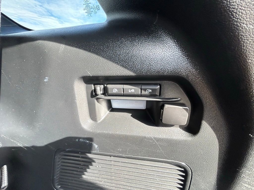 Used 2022 Ford Explorer ST w/ Equipment Group 401A image 11