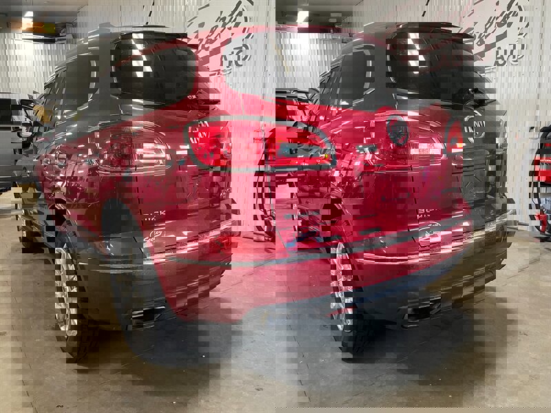 Used 2013 Buick Enclave Leather image 3