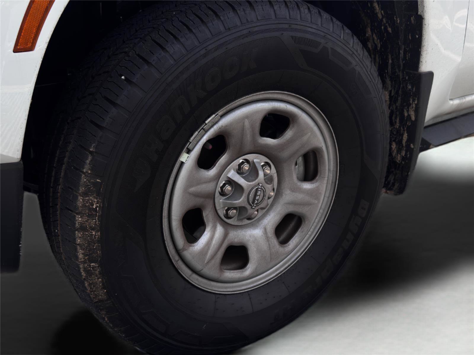 Used 2024 Nissan Frontier S image 28