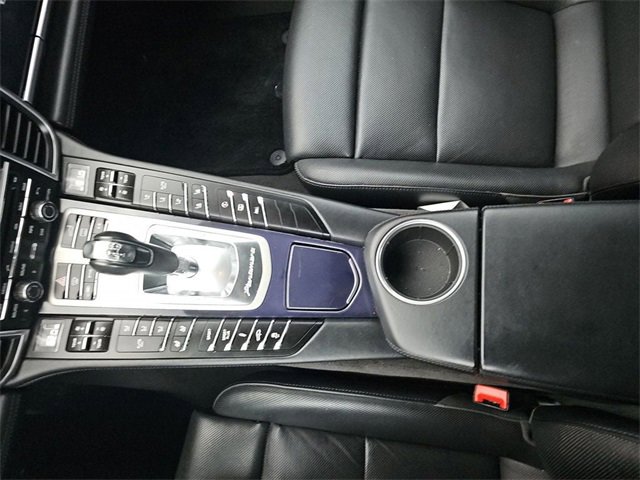 Used 2014 Porsche Panamera 4S Executive image 15