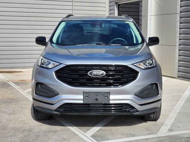 Used 2024 Ford Edge SE w/ Black Appearance Package image 3