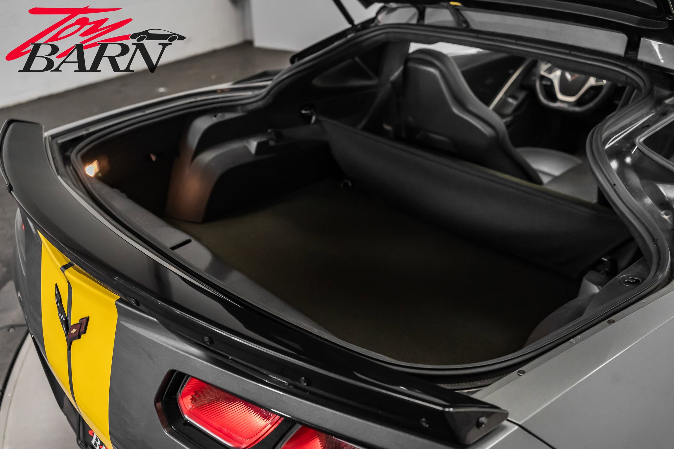 Used 2016 Chevrolet Corvette Z06 w/ 3LZ Preferred Equipment Group image 56