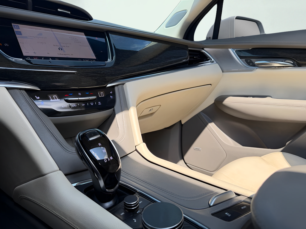 Used 2020 Cadillac XT6 Premium Luxury FWD image 57