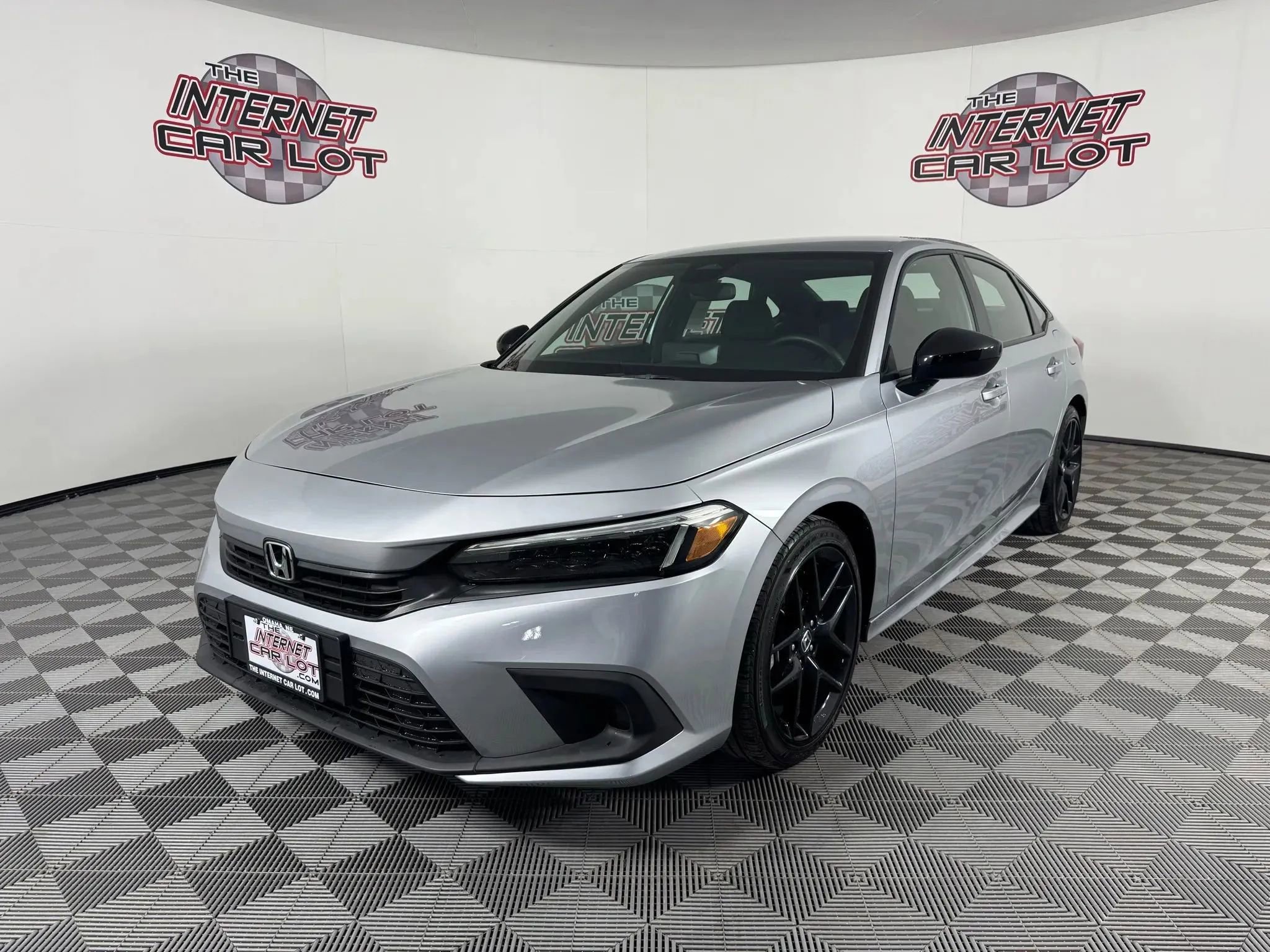 Used 2025 Honda Civic Sport image 3