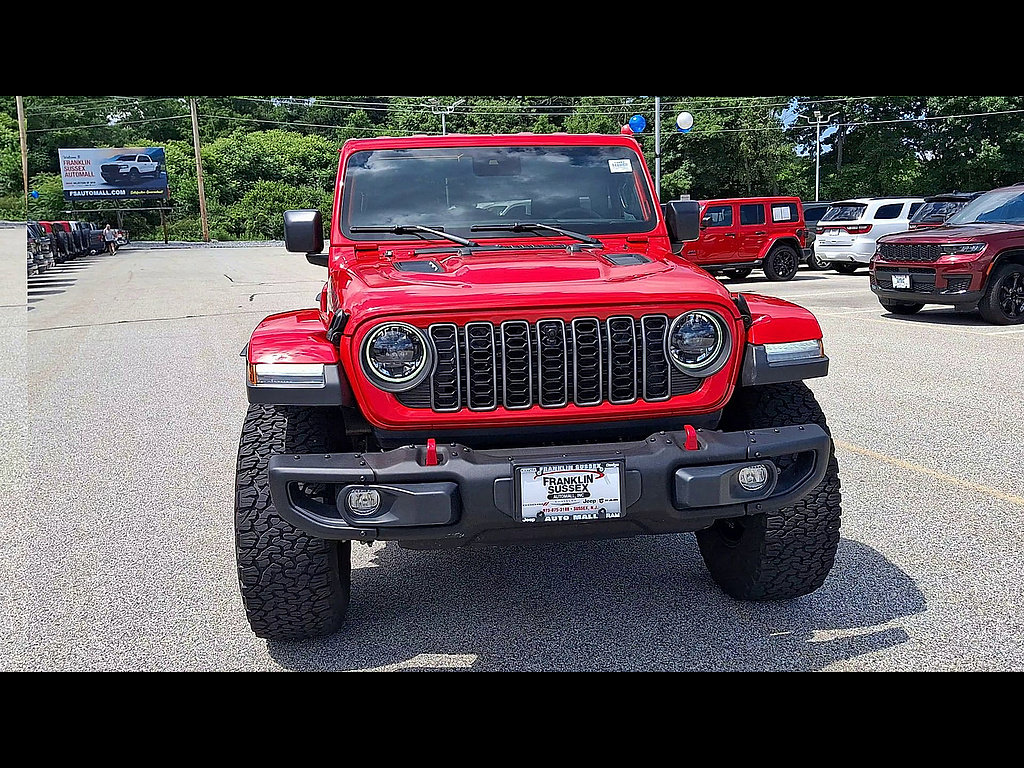Certified 2025 Jeep Wrangler Rubicon AWD/4WD image 3