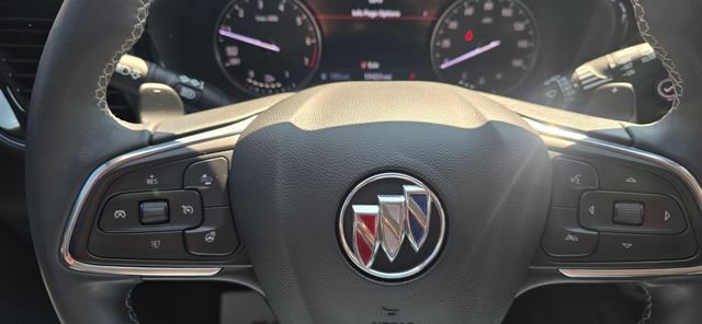 Used 2023 Buick Envision Avenir AWD/4WD image 20