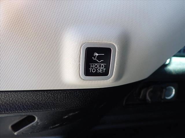 Used 2023 Jeep Grand Cherokee 4WD 4xe image 9