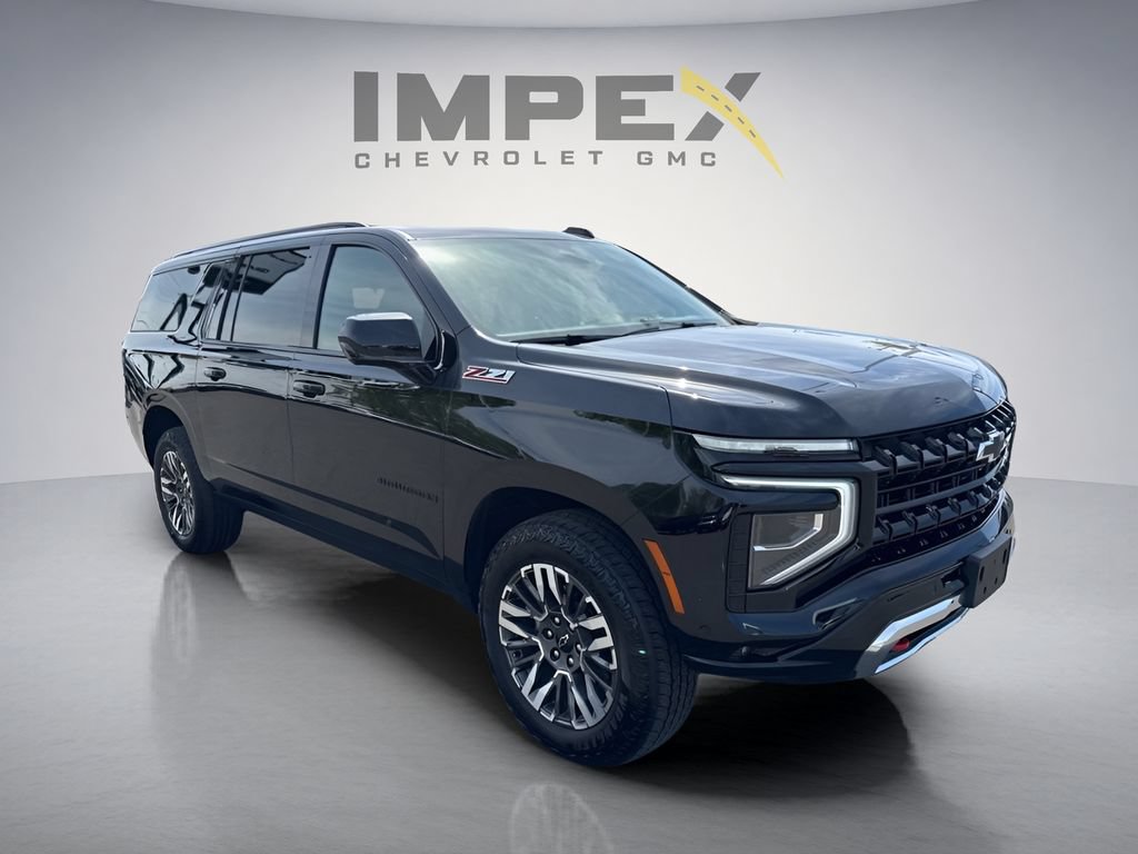 Used 2025 Chevrolet Suburban Z71 AWD/4WD image 7