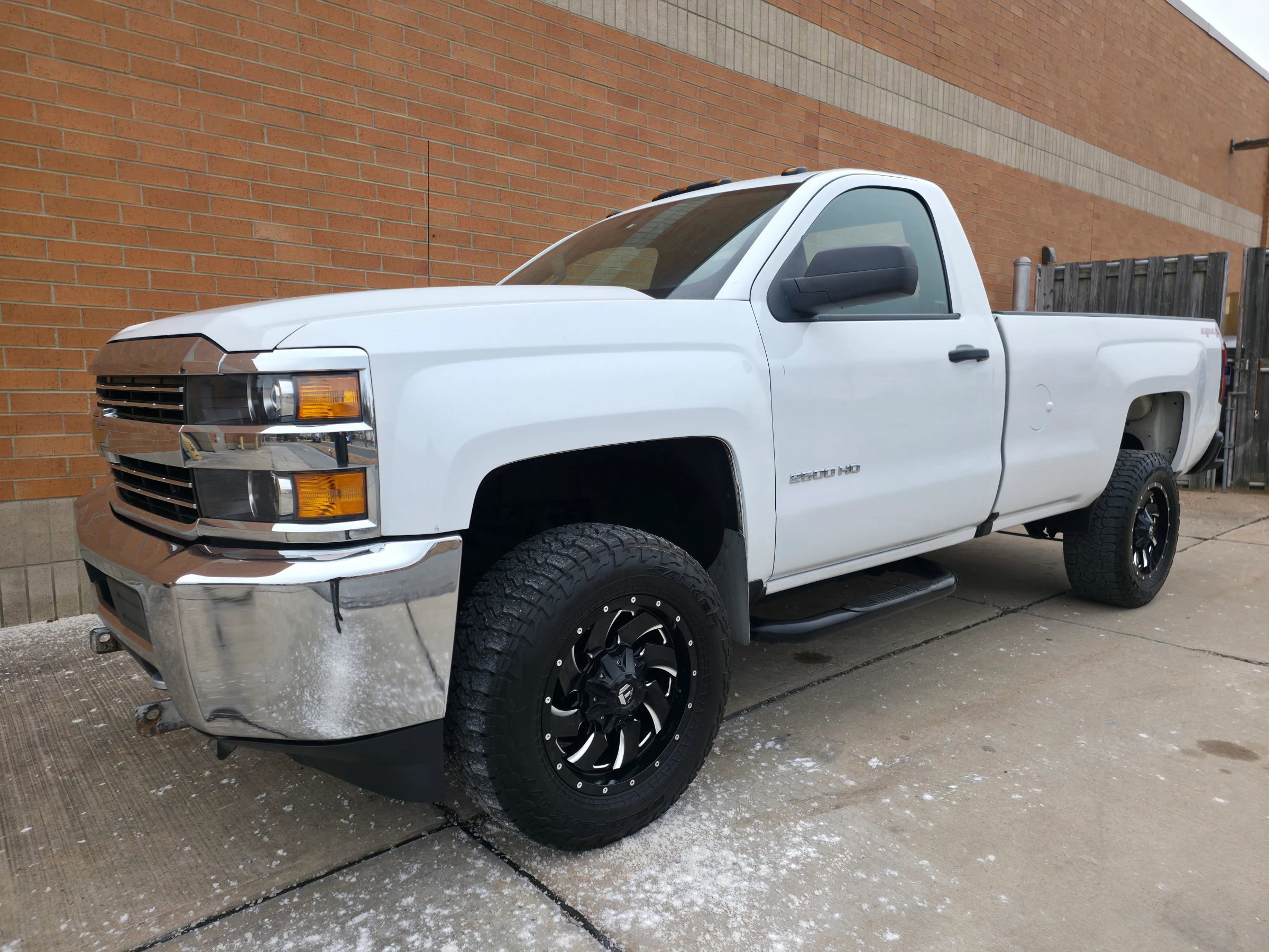 Used 2017 Chevrolet Silverado 2500 W/T w/ Snow Plow Prep Package image 3