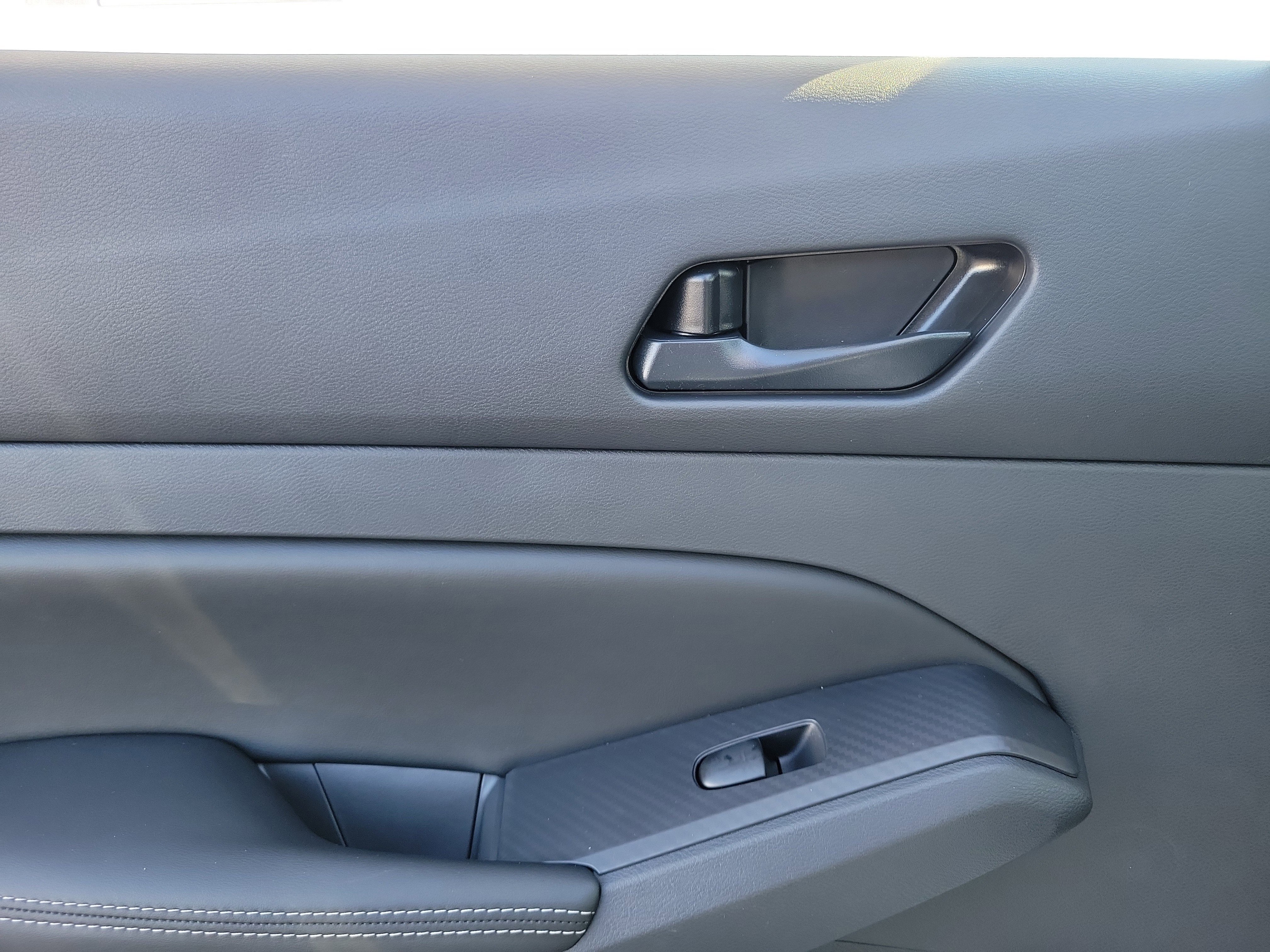 New 2025 Nissan Altima 2.5 SV w/ SV Premium Package image 12