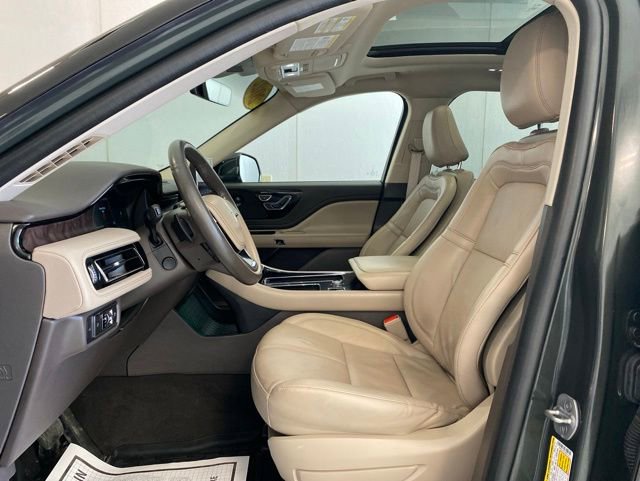 Used 2022 Lincoln Aviator Reserve w/ Elements Package Plus AWD/4WD image 12