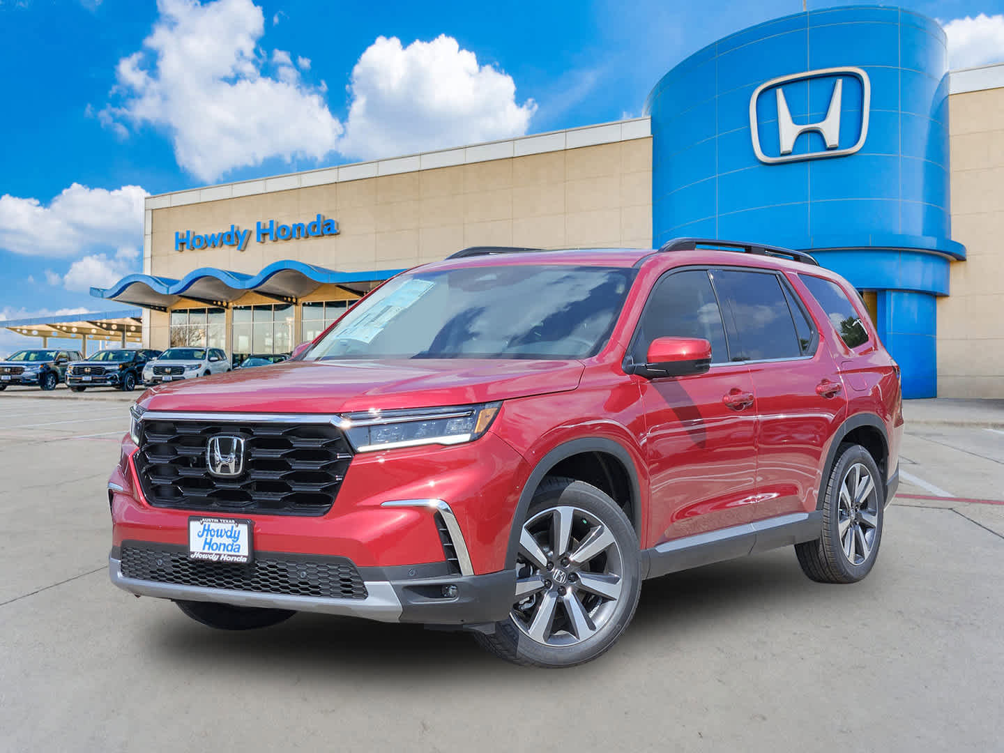 New 2025 Honda Pilot Touring image 1