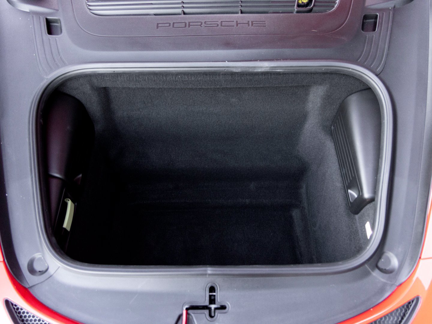 Certified 2020 Porsche 718 Cayman GT4 RWD image 32