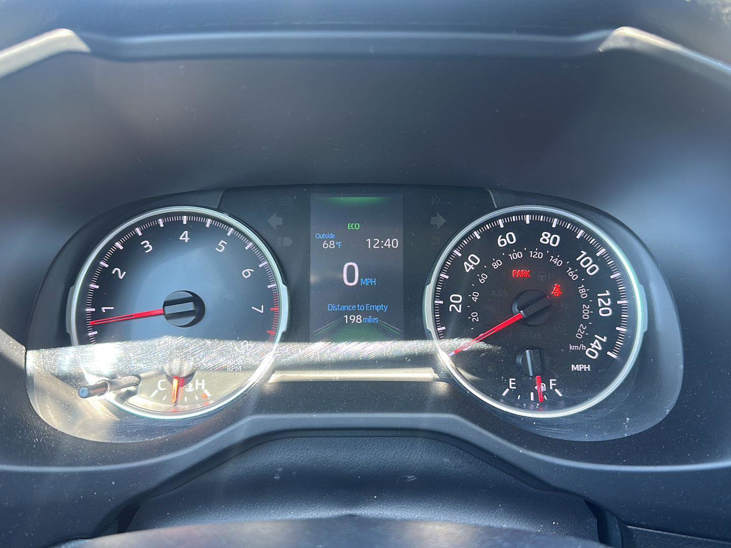 Used 2021 Toyota RAV4 LE image 10