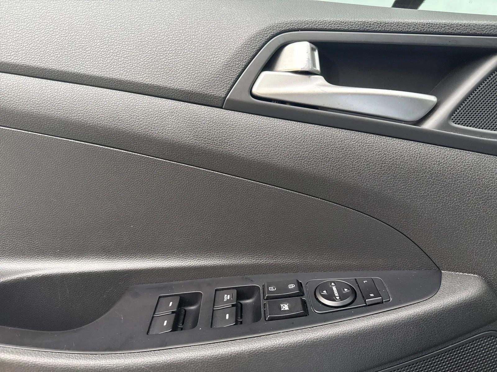 Used 2020 Hyundai Tucson Value FWD image 21