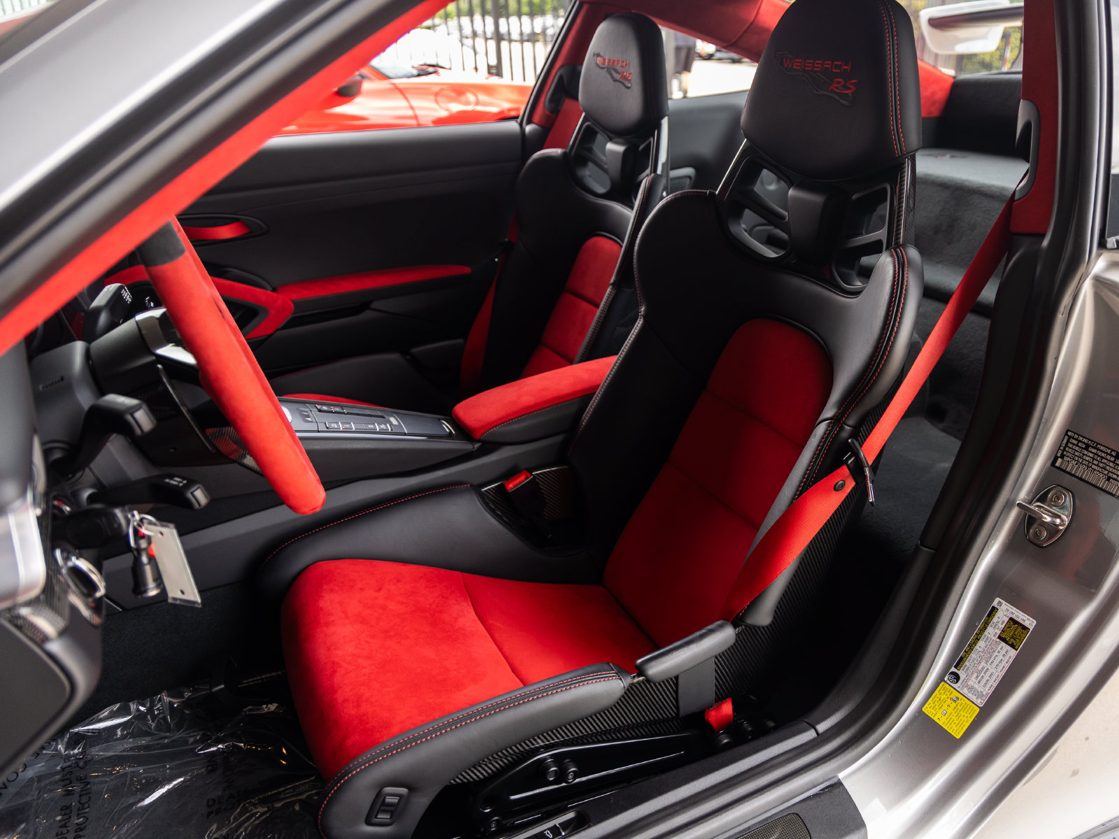 Certified 2018 Porsche 911 GT2 RS RWD image 5