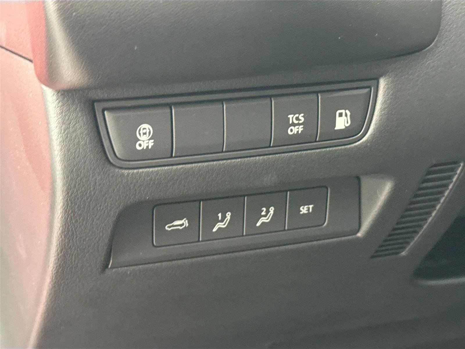 New 2025 MAZDA CX-50 AWD 2.5 Hybrid w/ Weather Package image 15