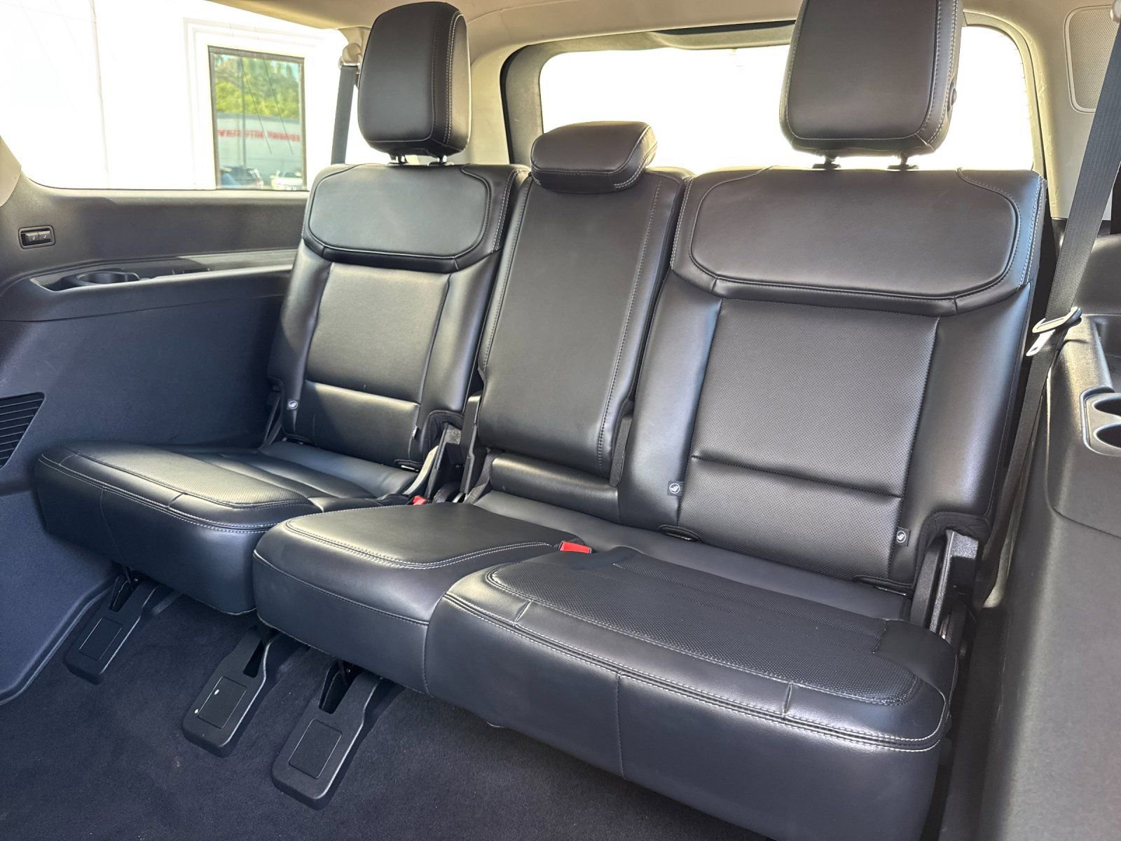 Used 2025 Ford Expedition Max Platinum w/ Driver's Package image 18