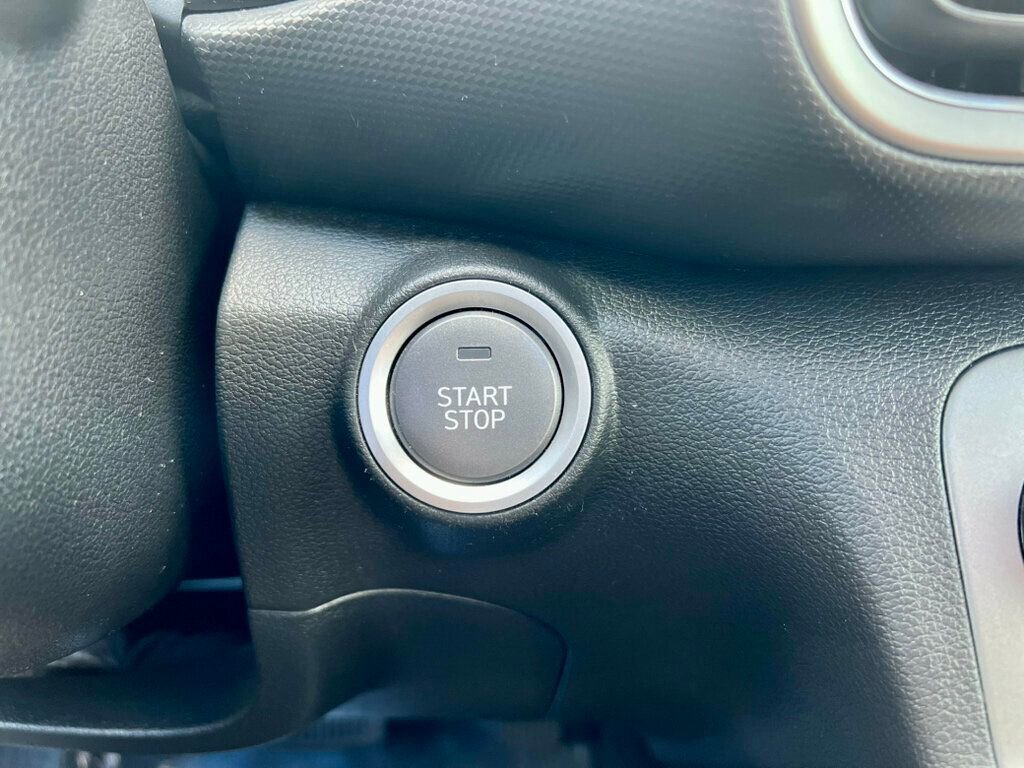 Used 2022 Hyundai Kona SEL w/ Convenience Package FWD image 23