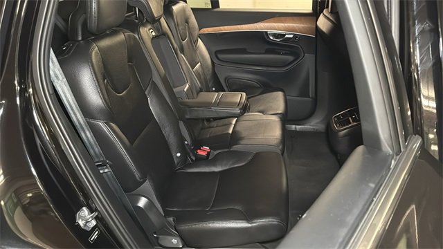 Used 2021 Volvo XC90 T5 Momentum w/ Advanced Package image 14