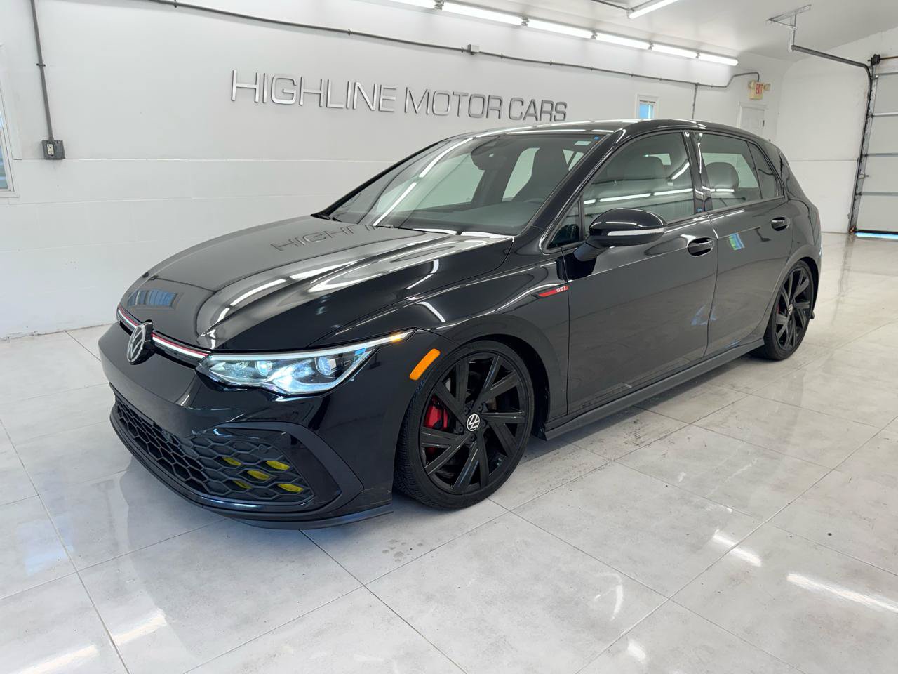 Used 2022 Volkswagen GTI SE FWD image 1