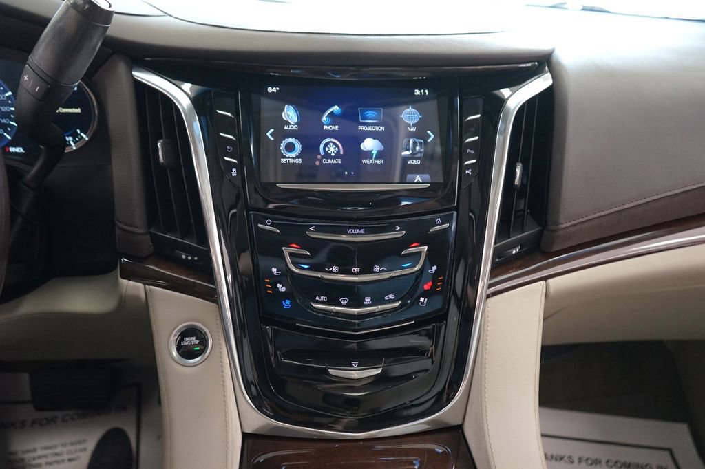 Used 2017 Cadillac Escalade ESV Luxury image 8