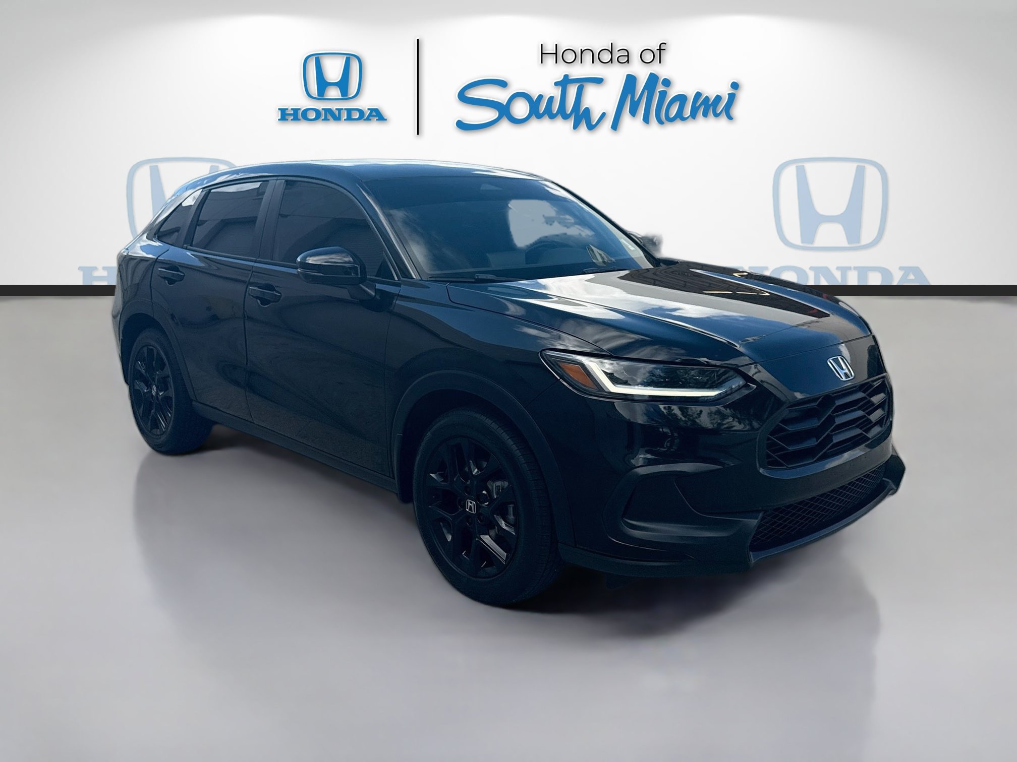 Used 2024 Honda HR-V Sport image 1