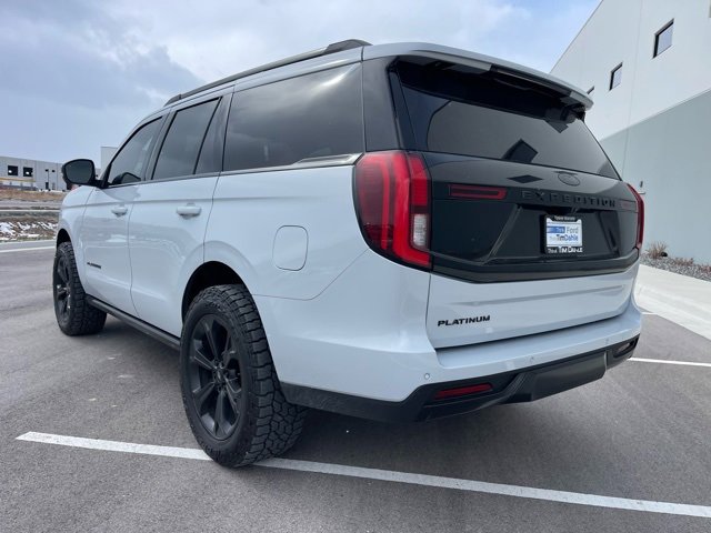 Used 2025 Ford Expedition Platinum w/ Driver's Package image 2