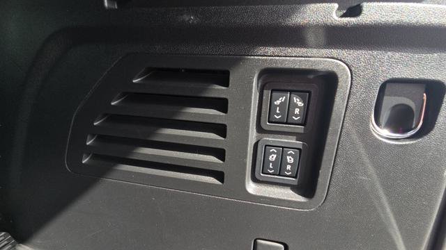 Used 2025 Buick Enclave Sport Touring w/ Power Package image 23