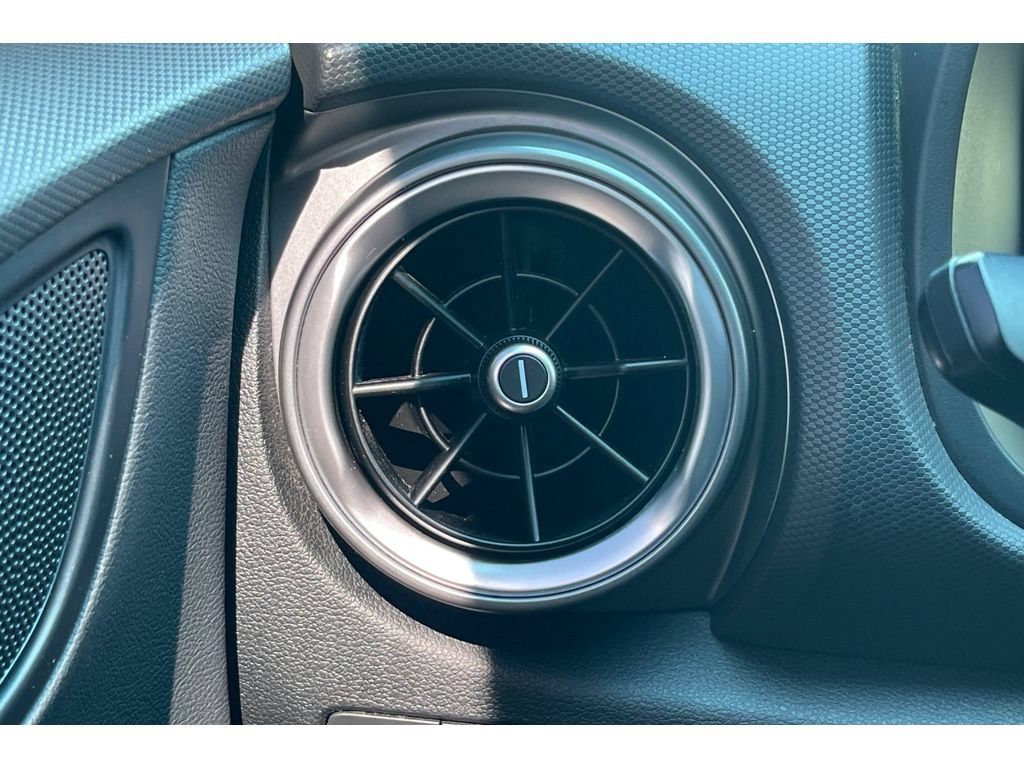 Used 2023 Hyundai Kona Limited FWD image 30