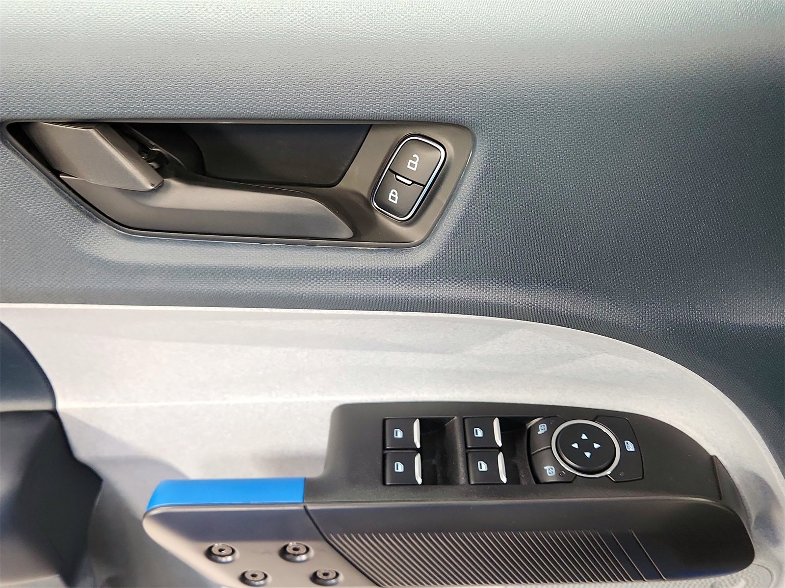 New 2025 Ford Maverick XLT w/ XLT Luxury Package image 32