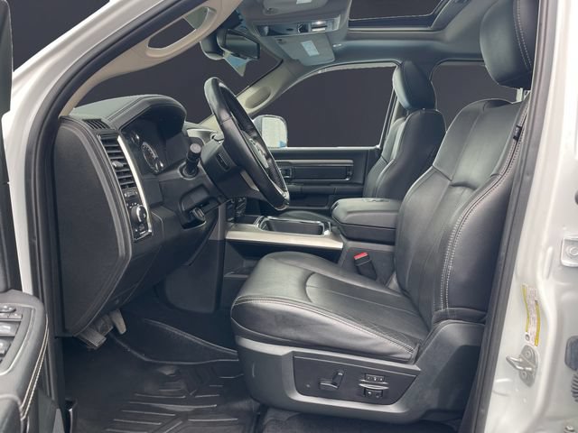 Used 2018 RAM 3500 Laramie w/ Sport Appearance Group AWD/4WD image 9