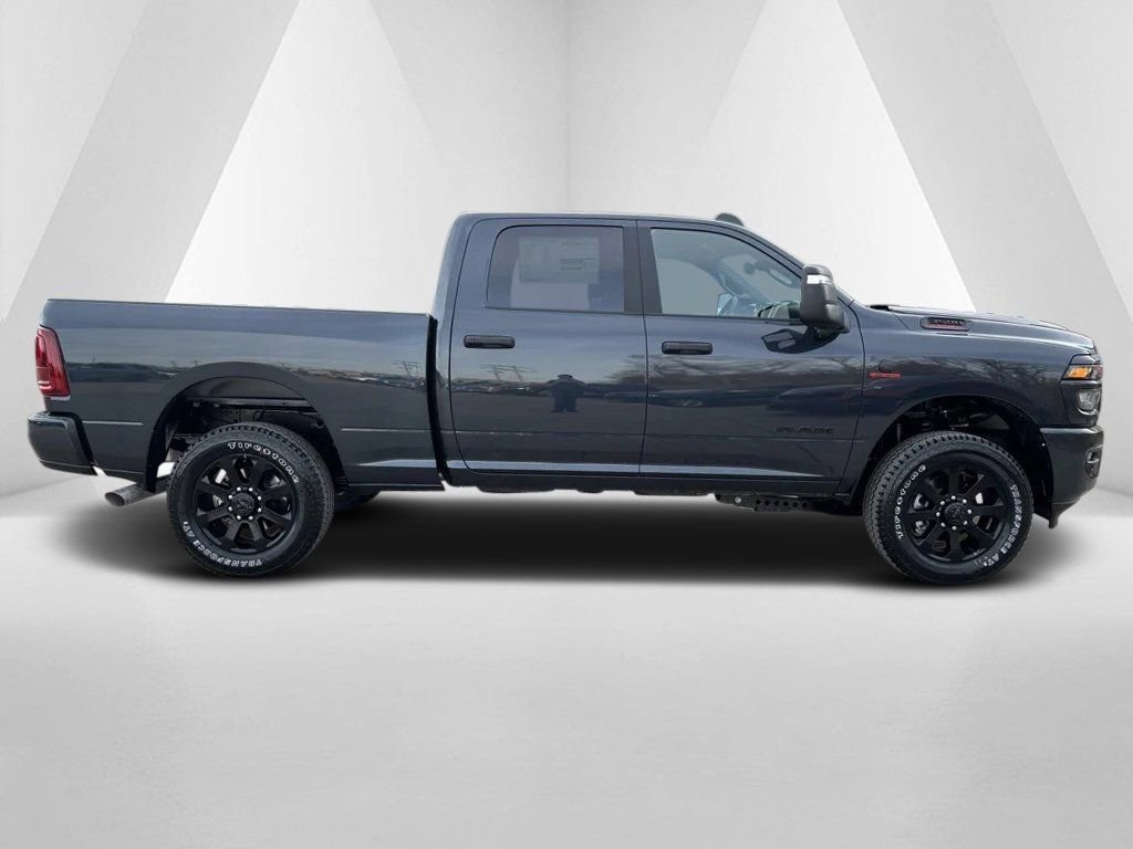 New 2026 RAM 3500 Big Horn AWD/4WD image 7