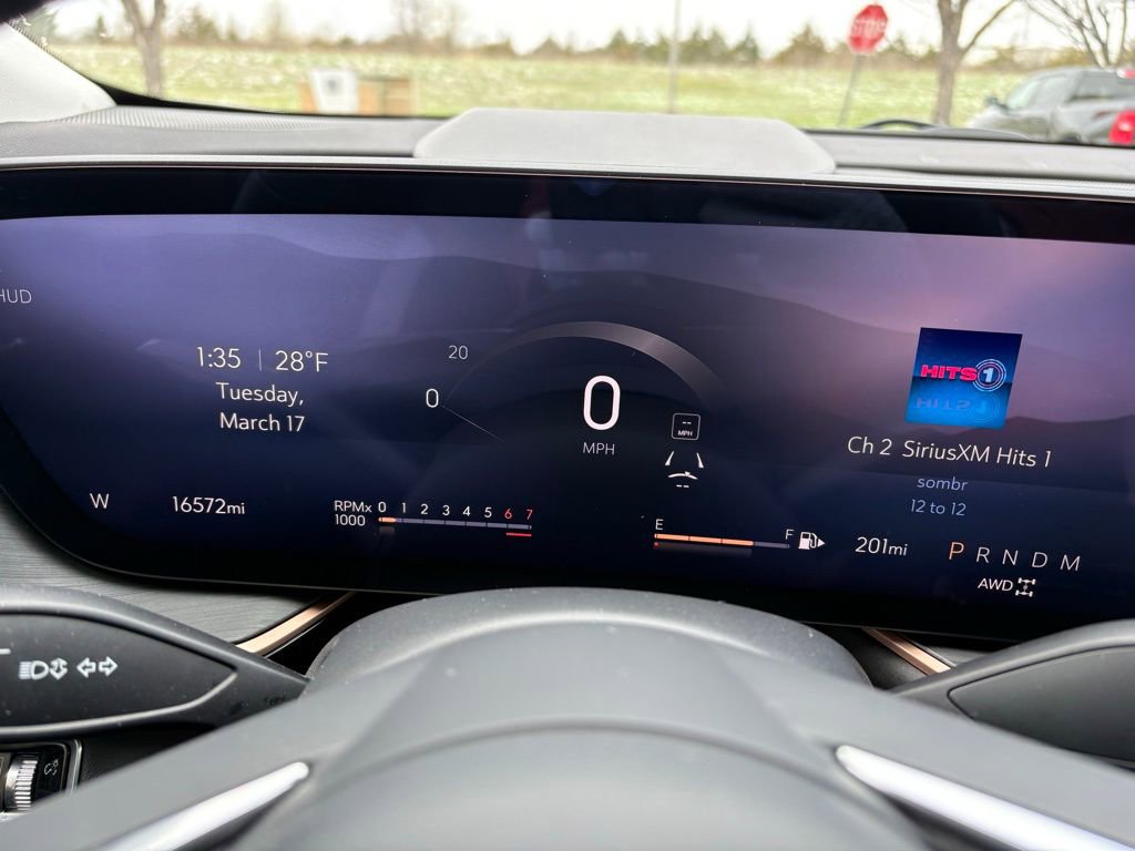 Used 2025 Buick Envision Sport Touring image 31