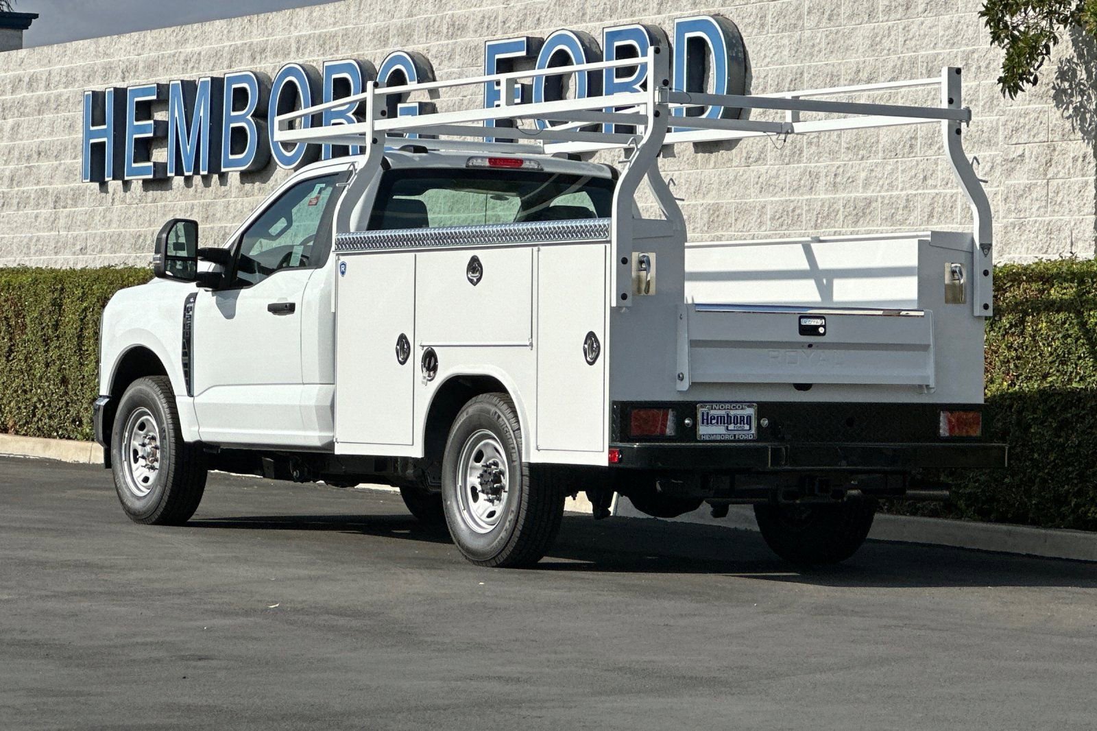 New 2026 Ford F250 XL w/ XL Chrome Package image 6