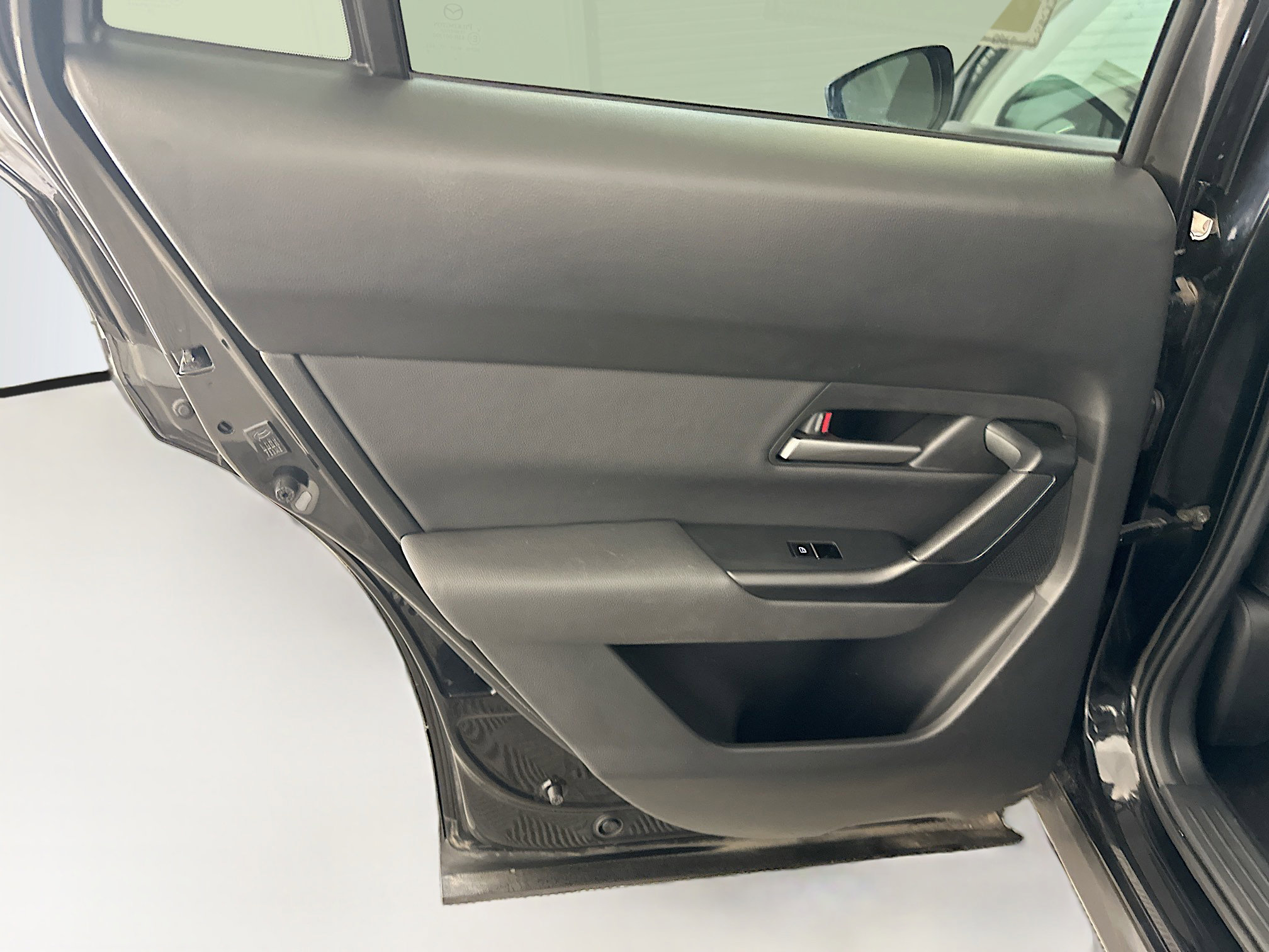 Used 2025 MAZDA CX-50 AWD 2.5 S w/ Premium Package image 28