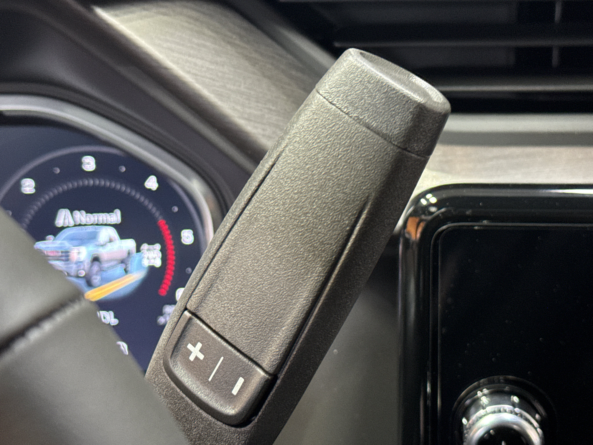 New 2026 GMC Sierra 2500 AT4 w/ AT4 Premium Plus Package AWD/4WD image 32