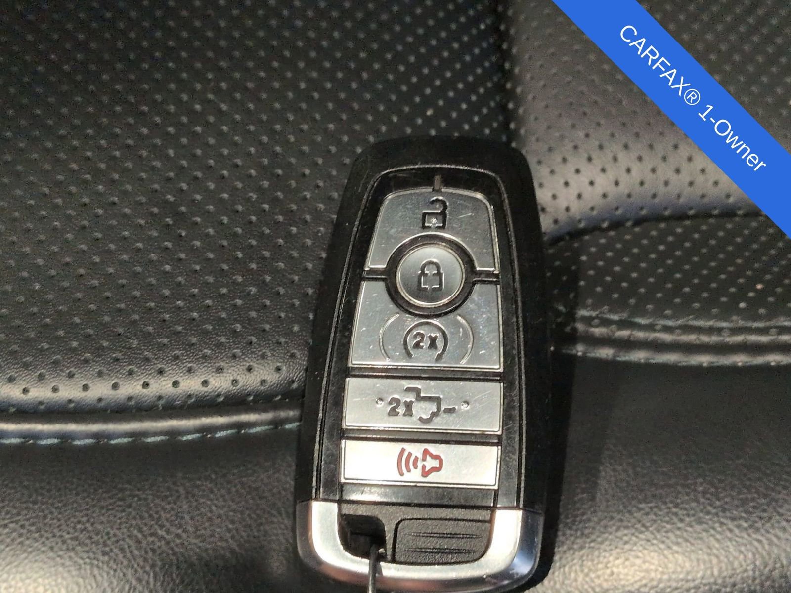 Used 2025 Ford F350 Platinum w/ FX4 Off-Road Package image 41