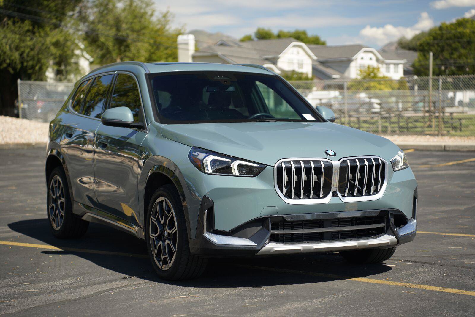 Used 2025 BMW X1 xDrive28i w/ Premium Package AWD/4WD image 7