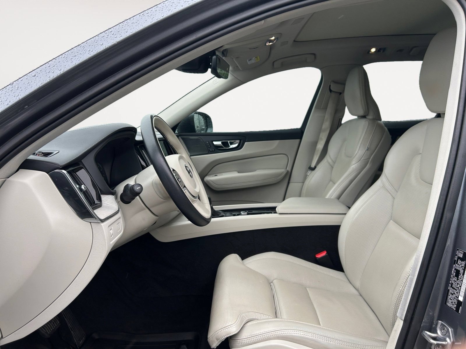 Used 2021 Volvo XC60 T5 Inscription w/ Advanced Package FWD image 9