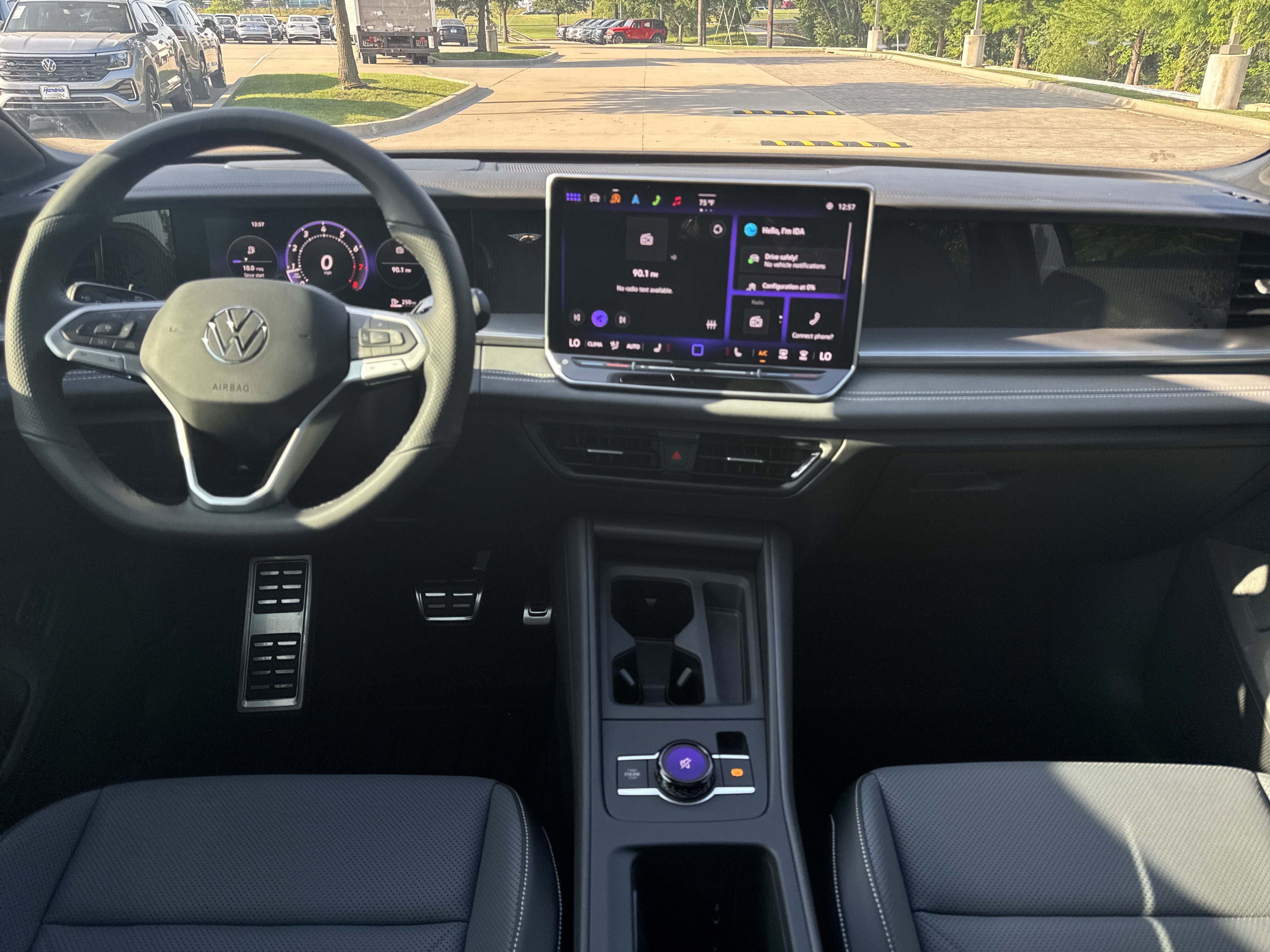 Certified 2026 Volkswagen Tiguan SE R-Line FWD image 49