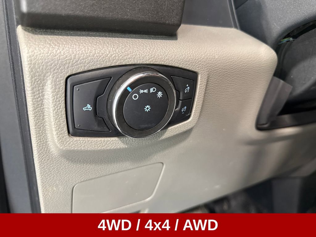 Used 2022 Ford F250 XL w/ Power Equipment Group AWD/4WD image 9