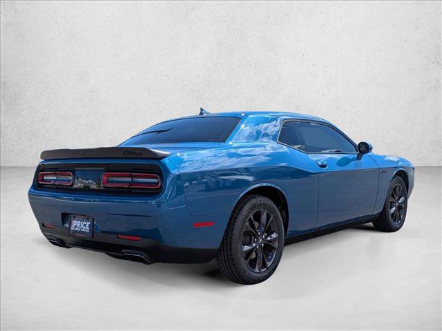Used 2022 Dodge Challenger SXT image 5