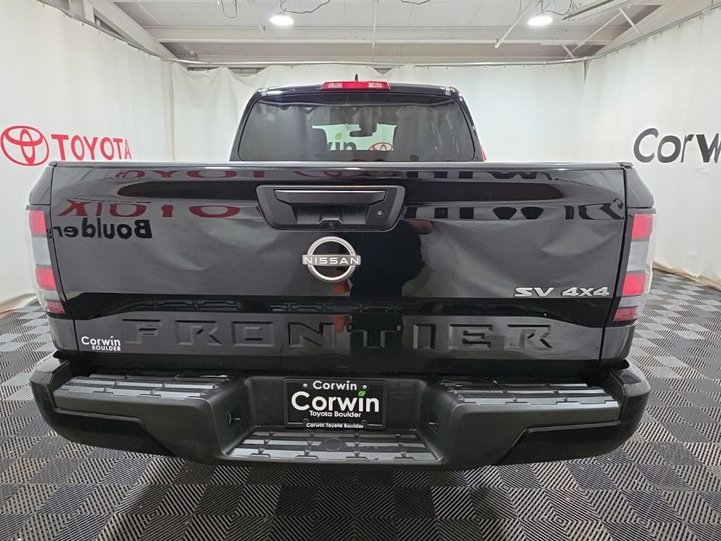 Used 2024 Nissan Frontier SV image 5