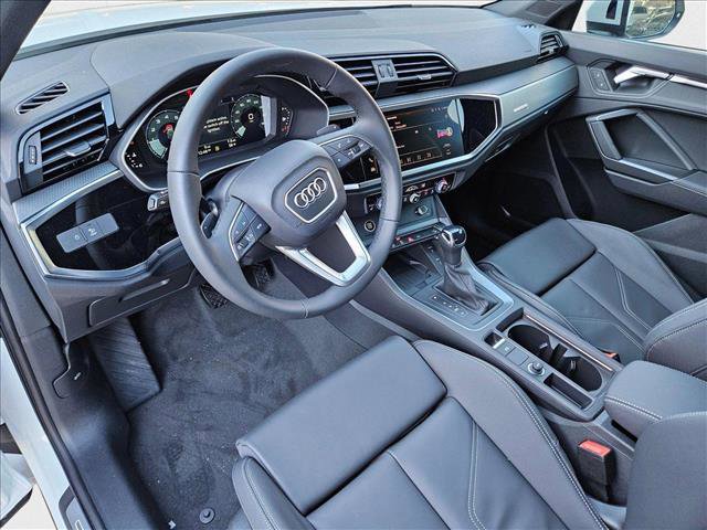 New 2025 Audi Q3 2.0T Premium w/ Convenience Package image 3