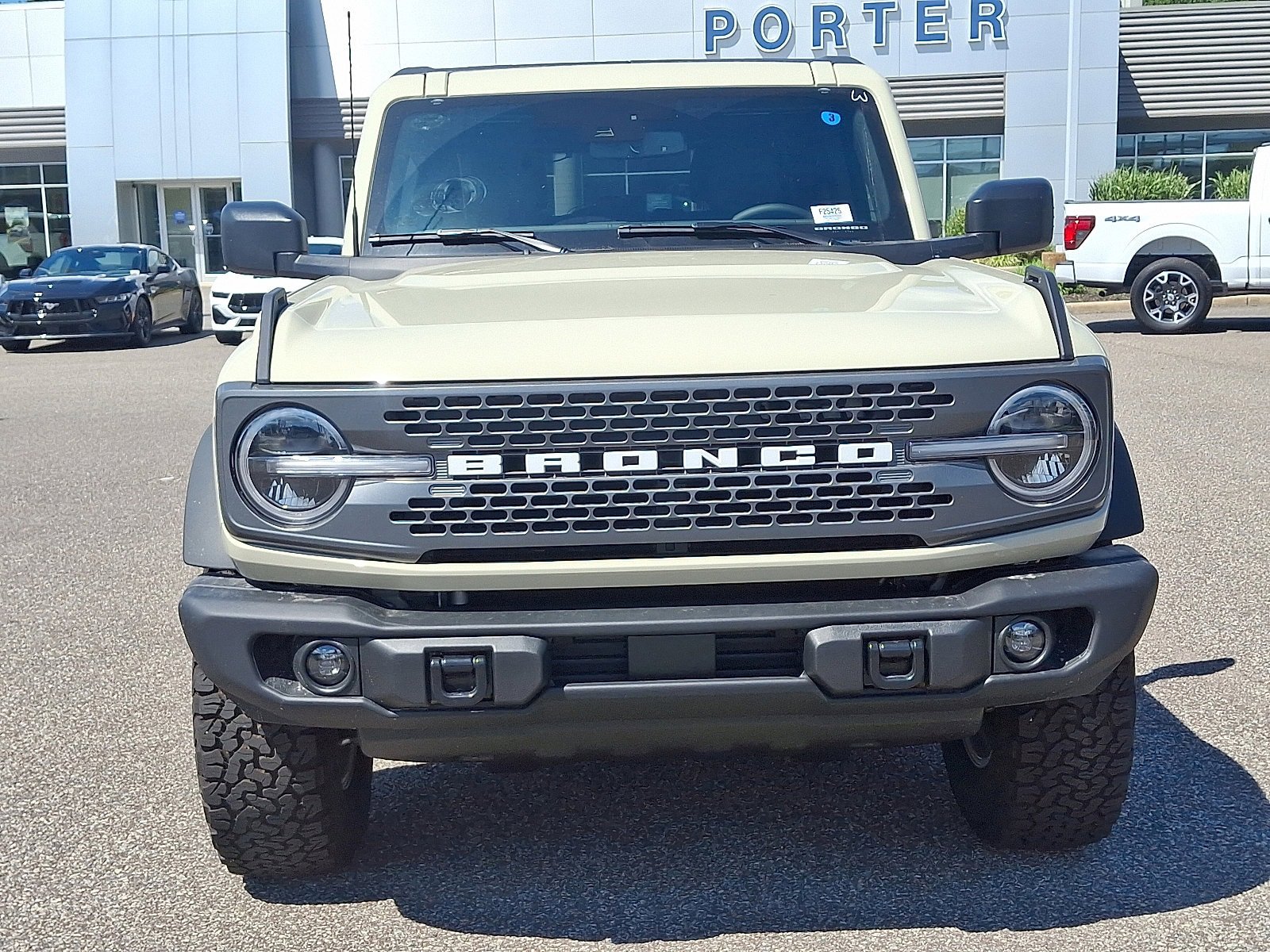 New 2025 Ford Bronco Badlands AWD/4WD image 9