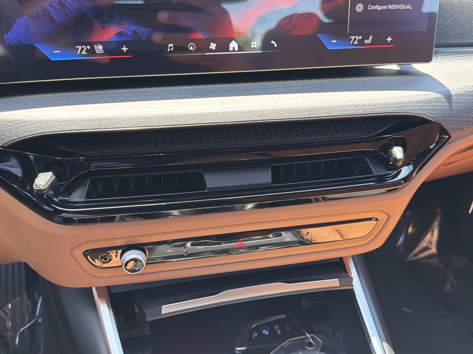 New 2026 BMW 330i Sedan w/ Convenience Package RWD image 23