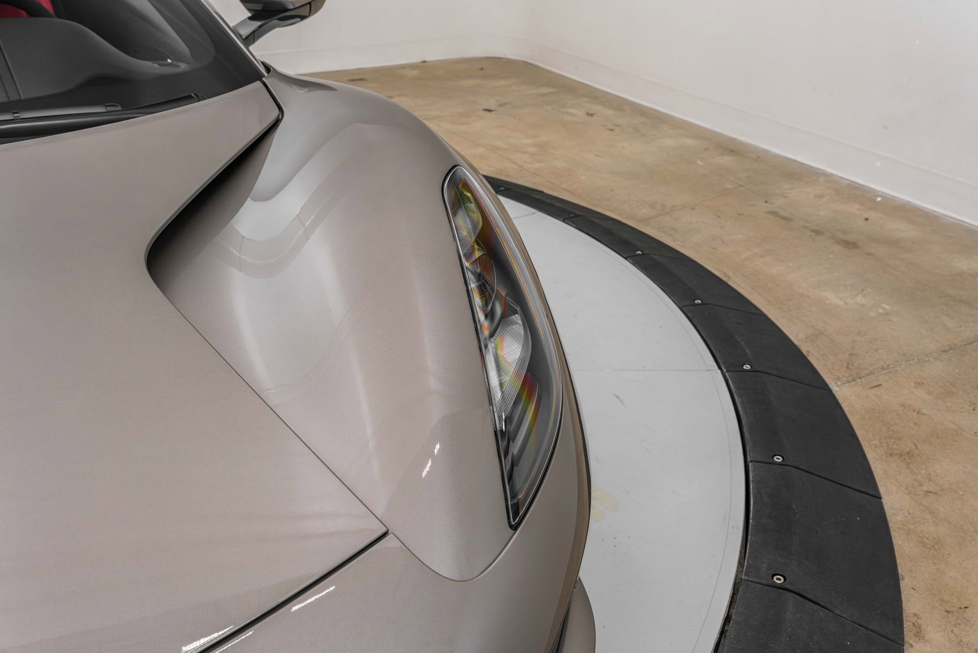 Used 2025 Lotus Emira RWD image 39