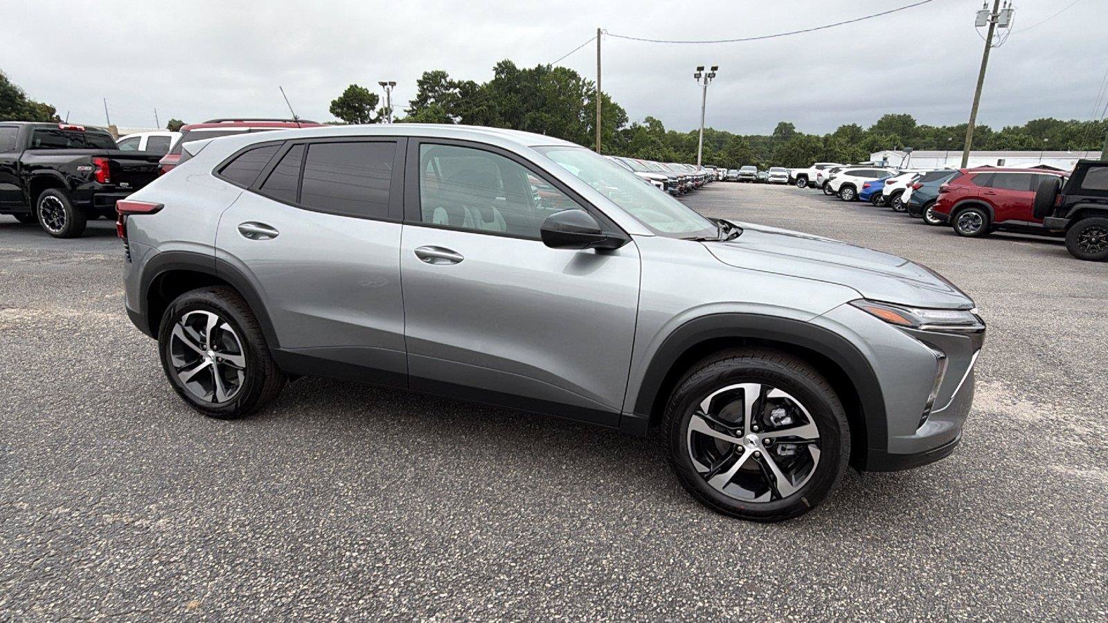 New 2026 Chevrolet Trax RS FWD image 6